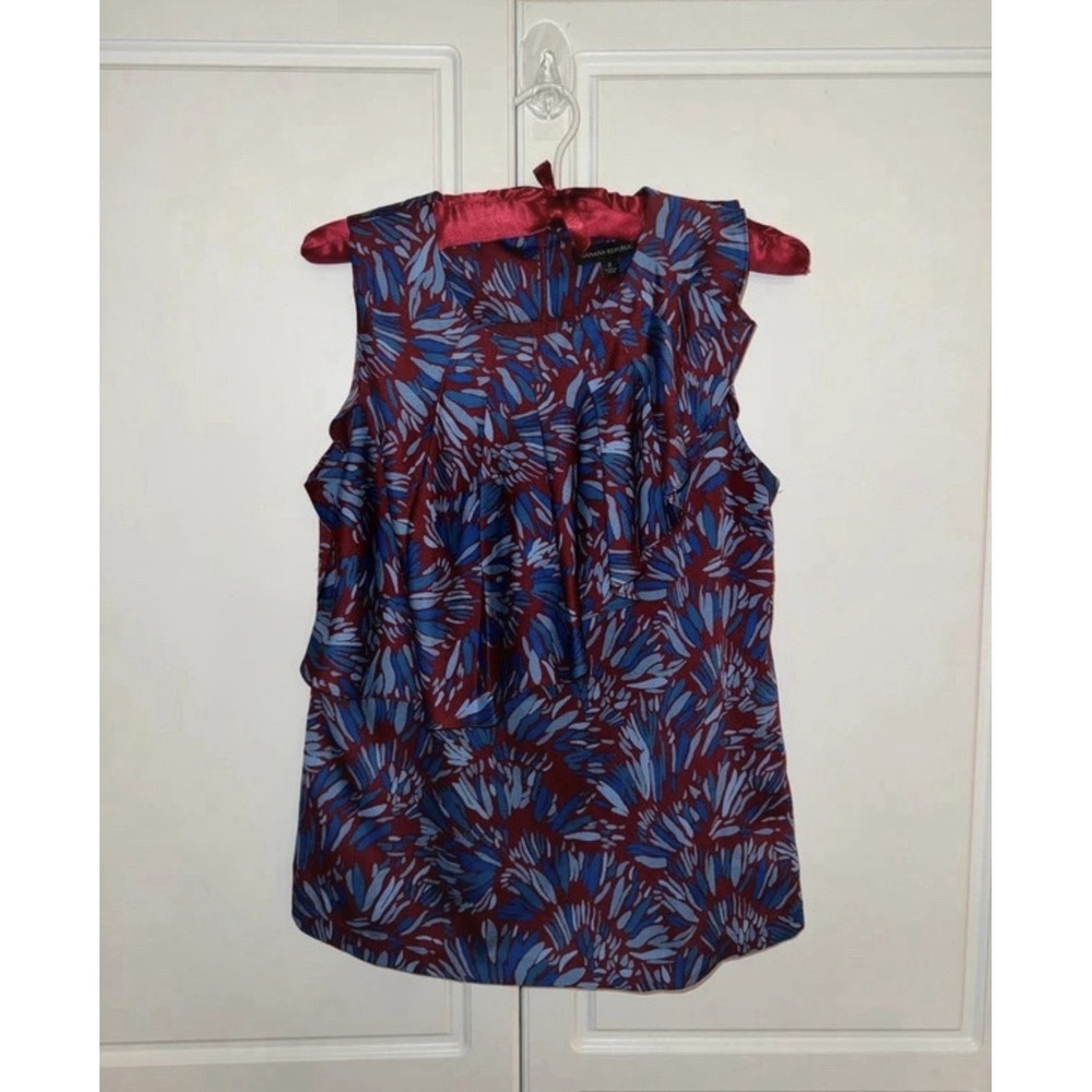Banana Republic Women's Sleeveless Round Neck Burgundy Blue Floral Blouse Size 2